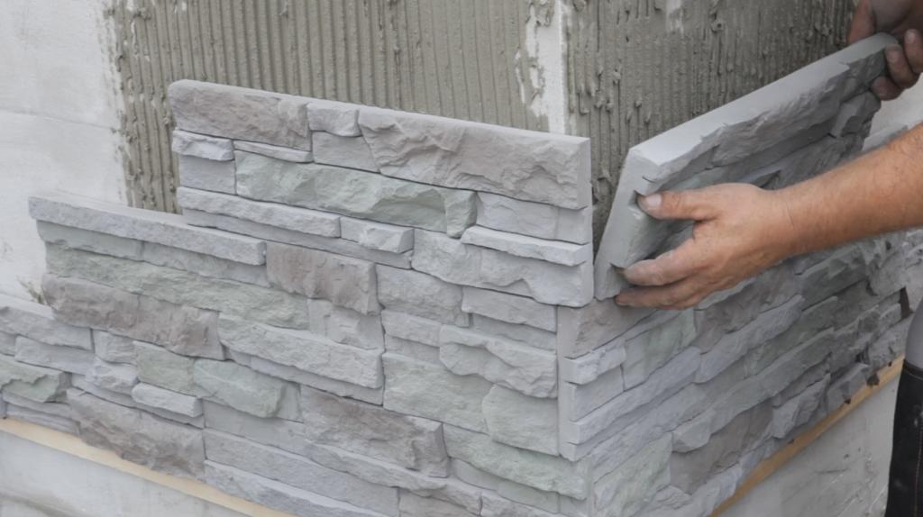 Okiem eksperta: montaż kamienia dekoracyjnego z serii Relief