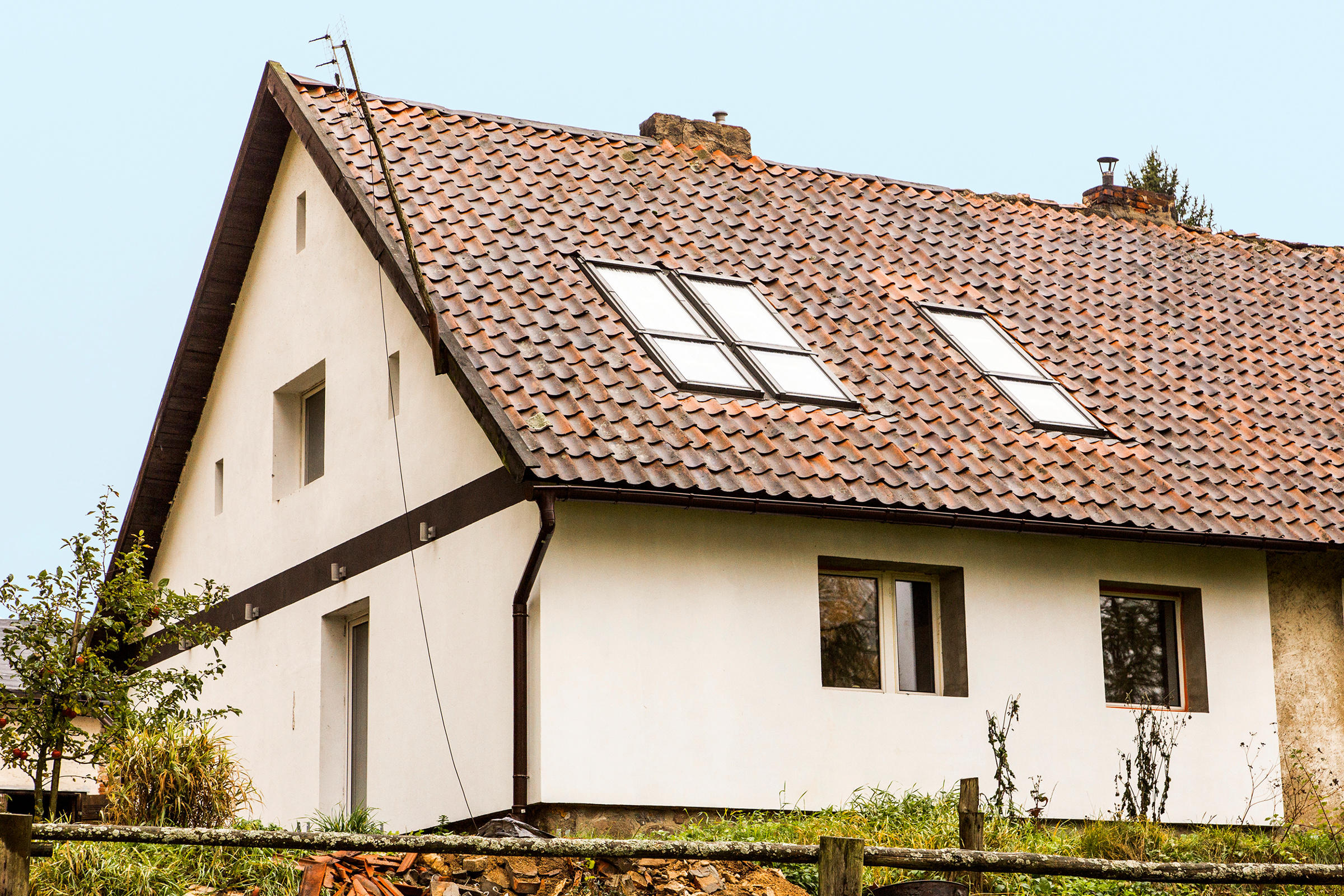 Przytulne poddasze z widokiem na jezioro – FAKRO spełnia marzenia