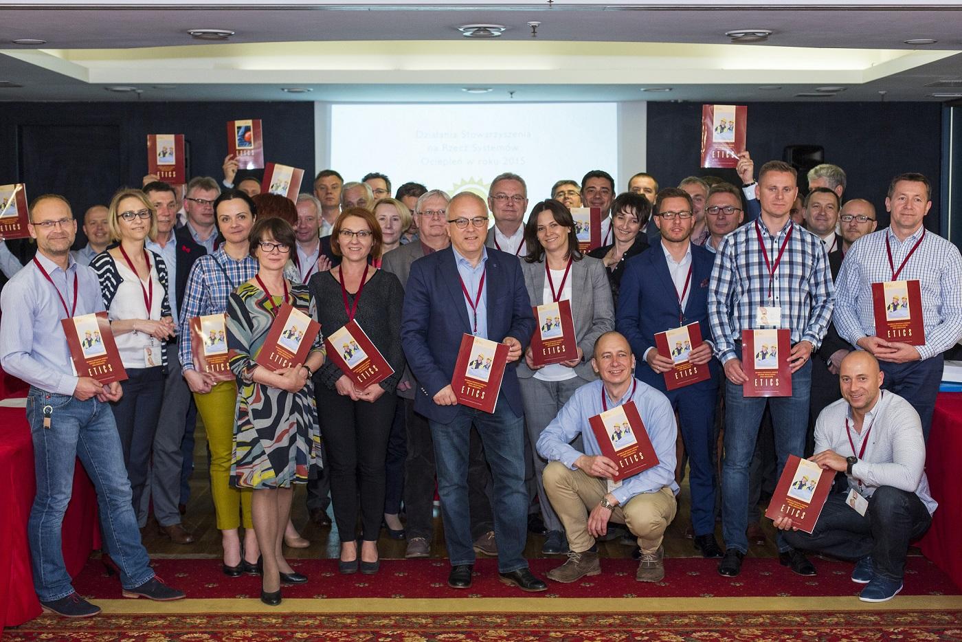 Ocieplenia na dziesięciolecia – nowa instrukcja SSO o eksploatacji systemów ETICS