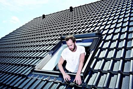 Problemy użytkowników okien dachowych – jak je rozwiązać, zanim się pojawią?