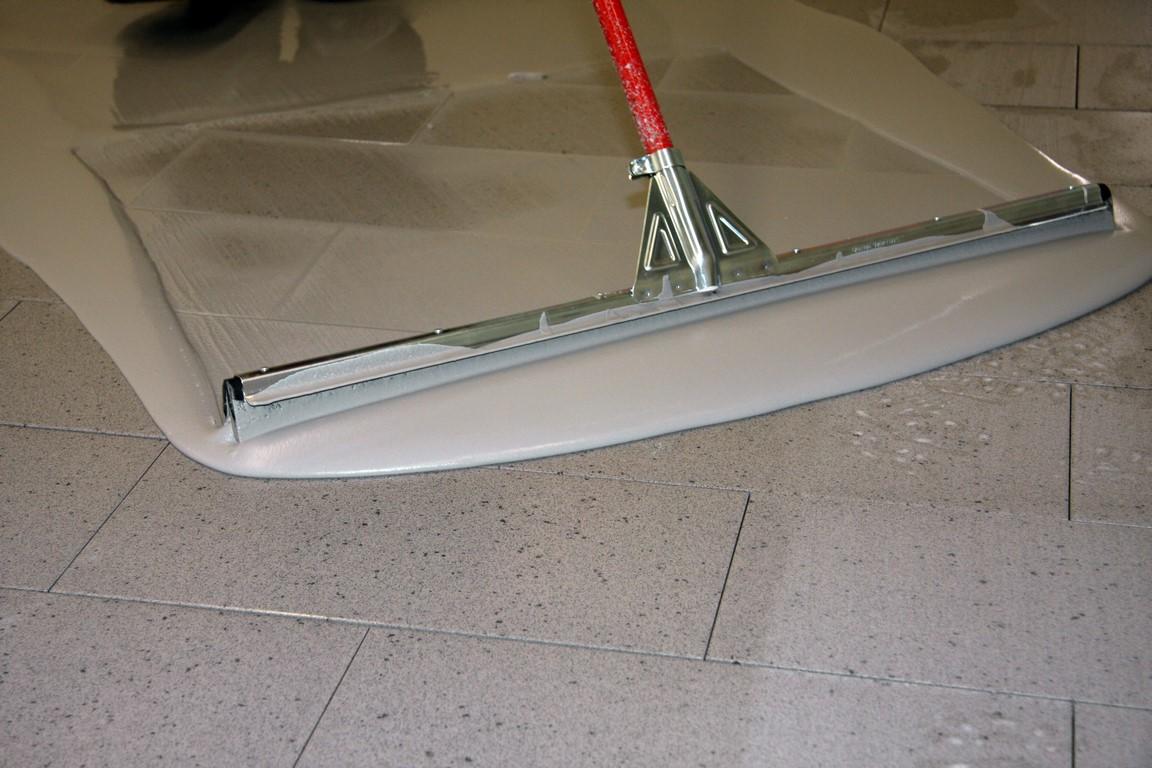 Sopro przedstawia innowacyjną fugę rozpływną FL FLOOR