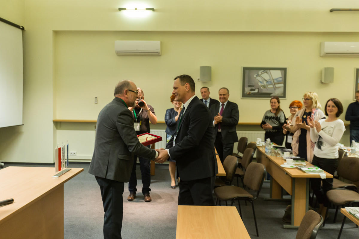 FAKRO organizatorem Ogólnopolskiej Konferencji Dyrektorów Szkół Zawodowych