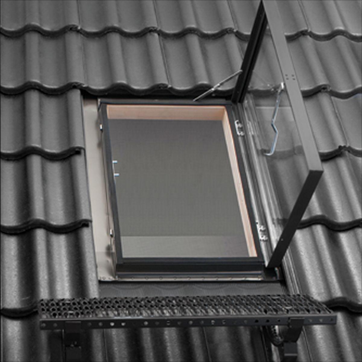 Drobny detal o dużym znaczeniu. Okpol prezentuje wyłaz dachowy WVD+ 47×73