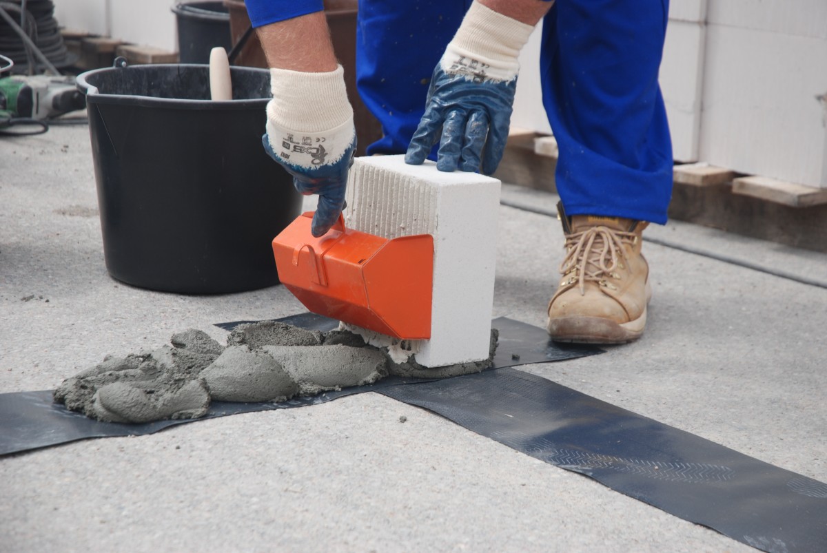 Na co zwrócić uwagę przy wznoszeniu przegród zewnętrznych?