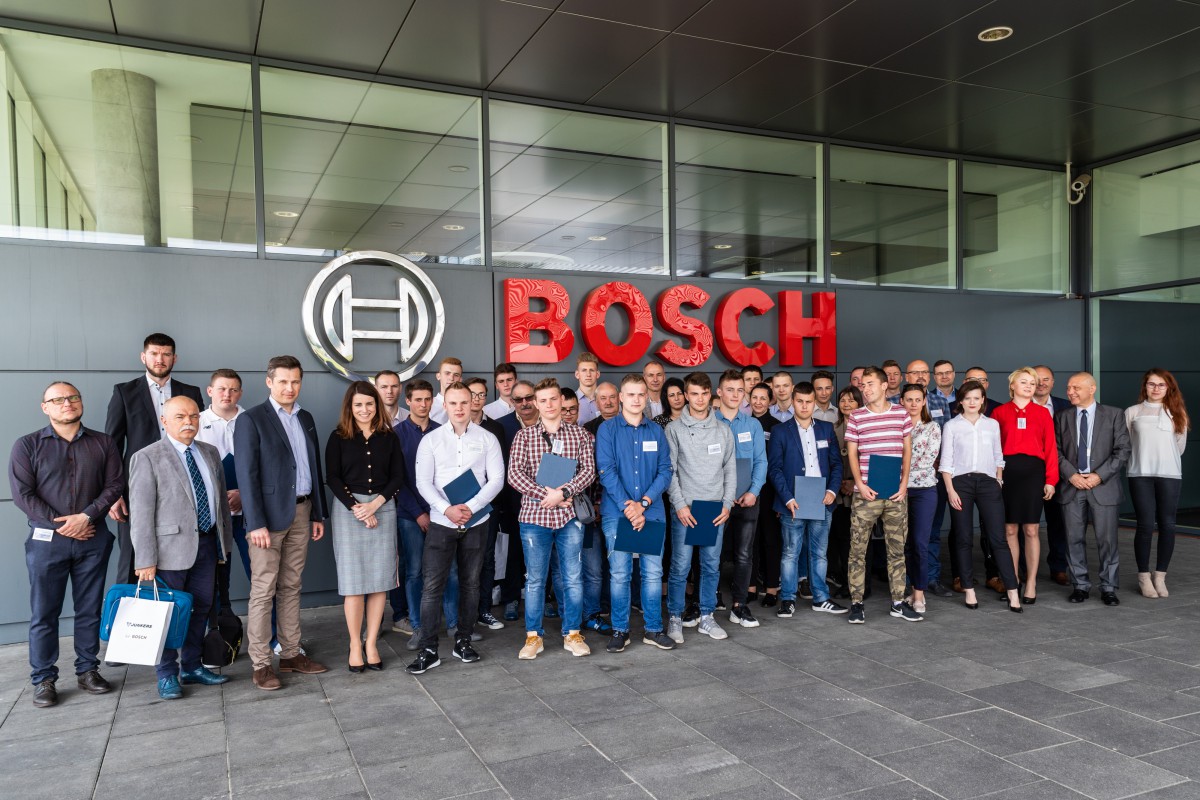 Uczniowie nagrodzeni przez Junkers-Bosch