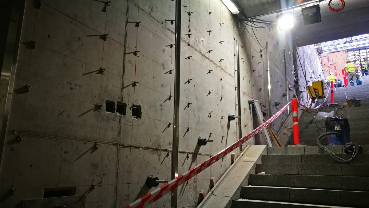 Mocowania fischer w linii podziemnej kolejki Cityringen