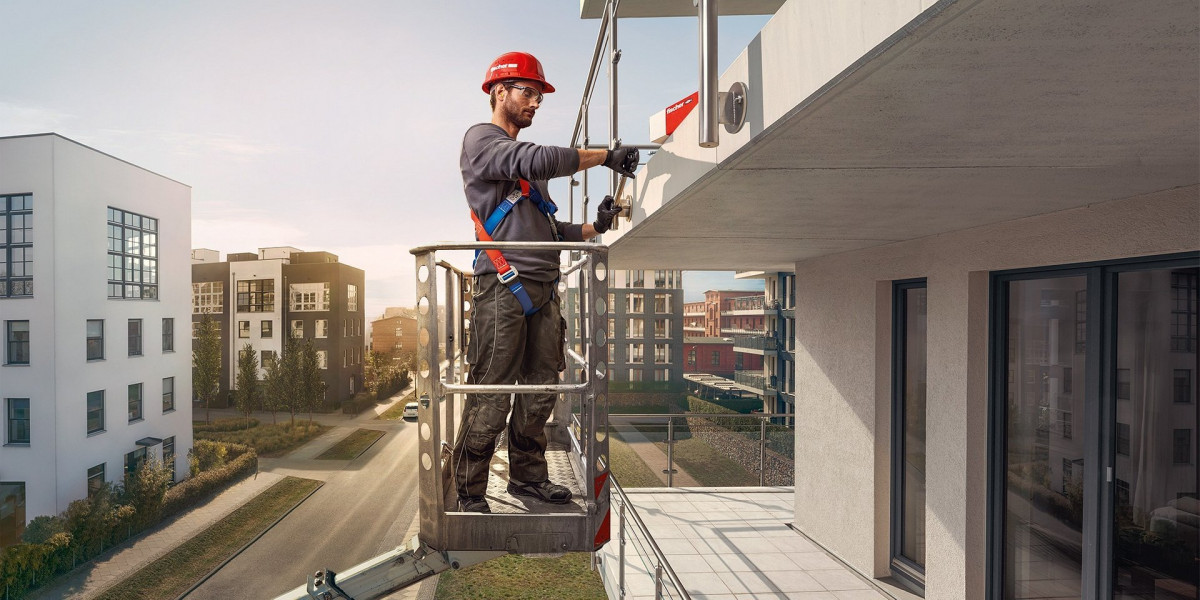 Wytrzymała kotwa do konstrukcji drewnianych mocowanych w betonie