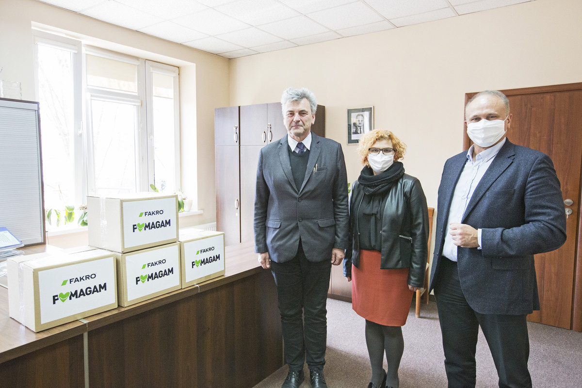 Maseczki ochronne od FAKRO dla nowosądeckiego szpitala 02