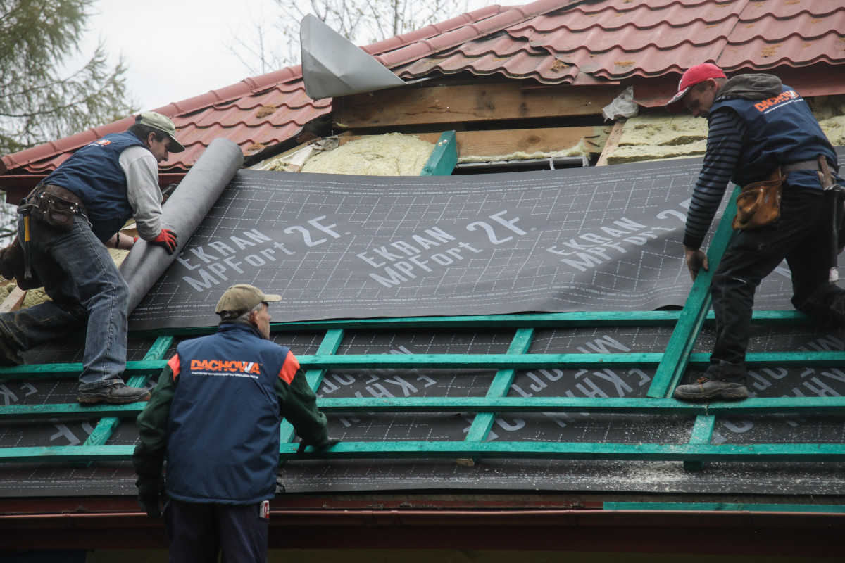 Ekran MPFort 2F – MOC, ENERGIA, WYCISZENIE, ODDYCHANIE