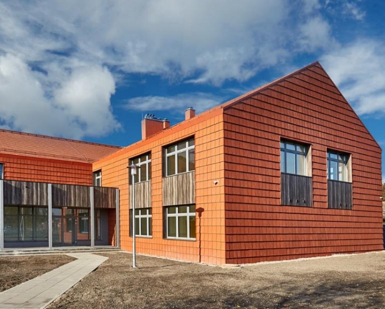 Trendy na elewacjach – materiały, które królują w nowoczesnym budownictwie