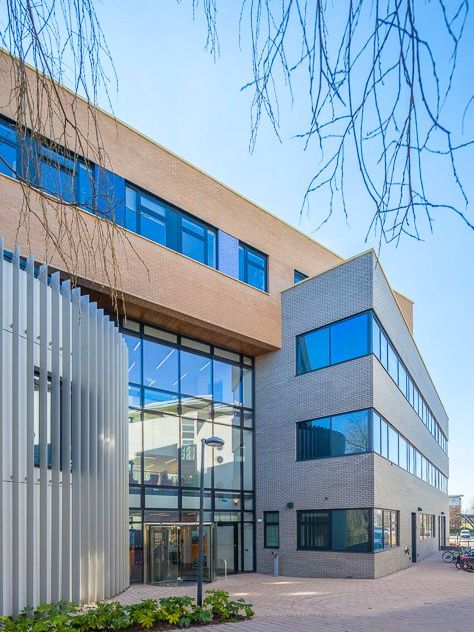 Europejskie uniwersytety w systemach Aluprof