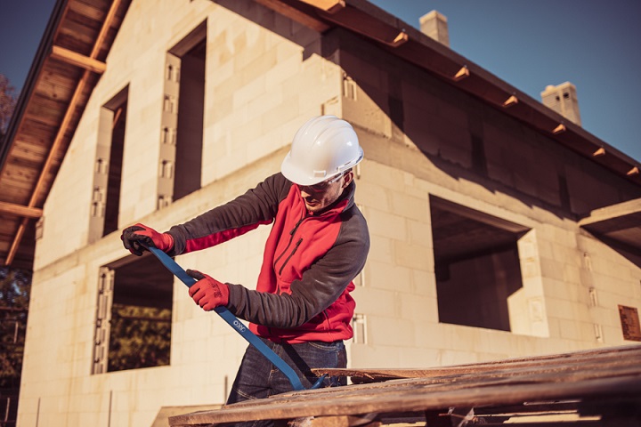 Drewno rozbiórkowe – jak je wykorzystać?