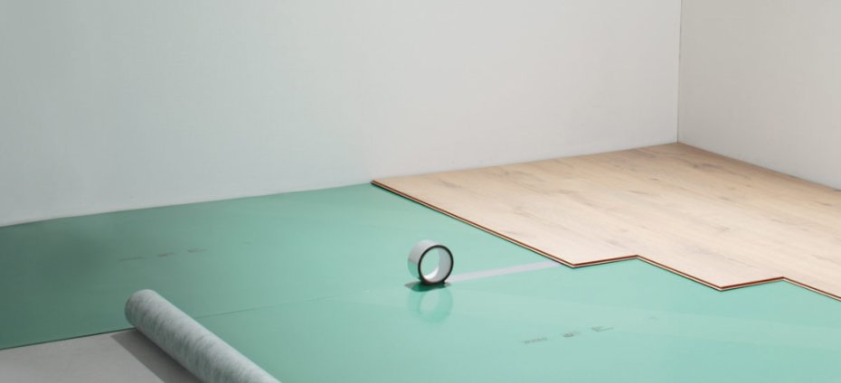 Sposób na cichą podłogę? Podkłady wyciszające wineo