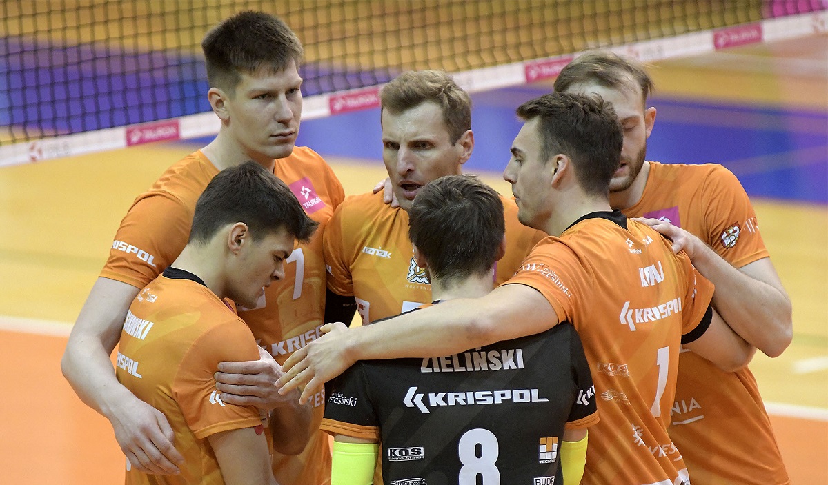 Marka KRISPOL gra z najlepsza ligowa siatkowka swiata (2)