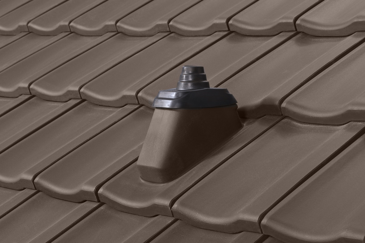 Dachówki przelotowe – rodzaje i ich funkcje na dachu