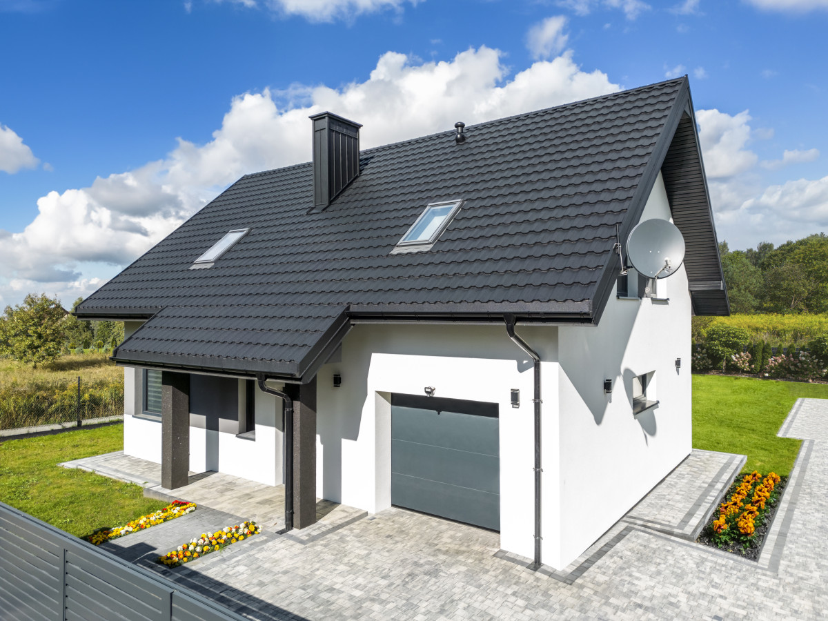 Jesienne porządki, czyli jak przygotować dach przed zimą?