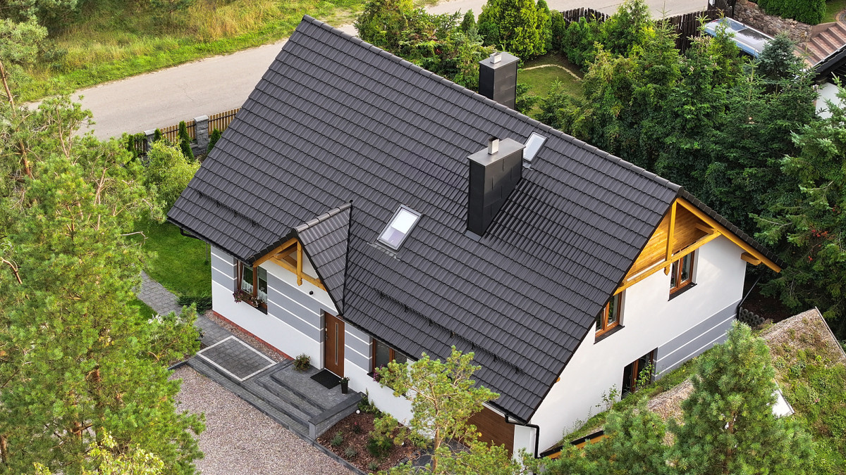 Kupujemy dachówkę cementową. Na co warto zwrócić uwagę wybierając produkt na dach?