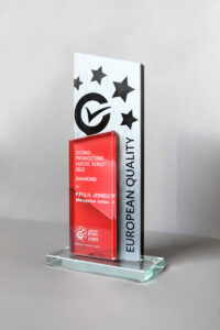 Jakosc Roku_2022_statuetka