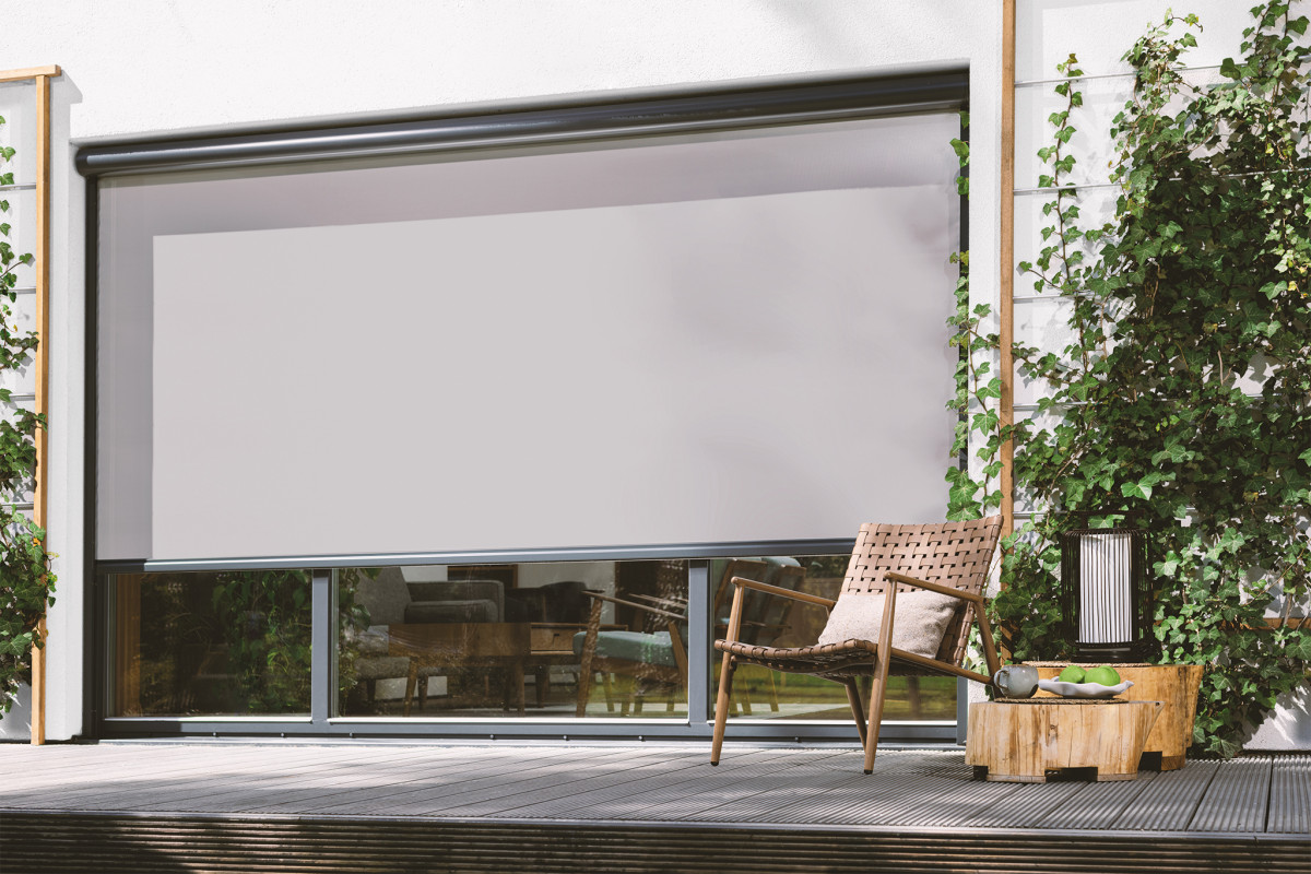 Kojący chłód w upalne dni dzięki markizom pionowym