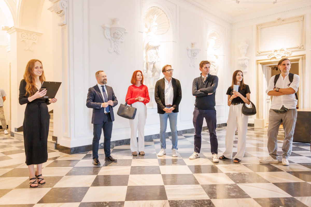 Spacer po Pałacu Rzeczypospolitej oczami architekta Tomasza Koniora. WIŚNIOWSKI mecenatem spotkania