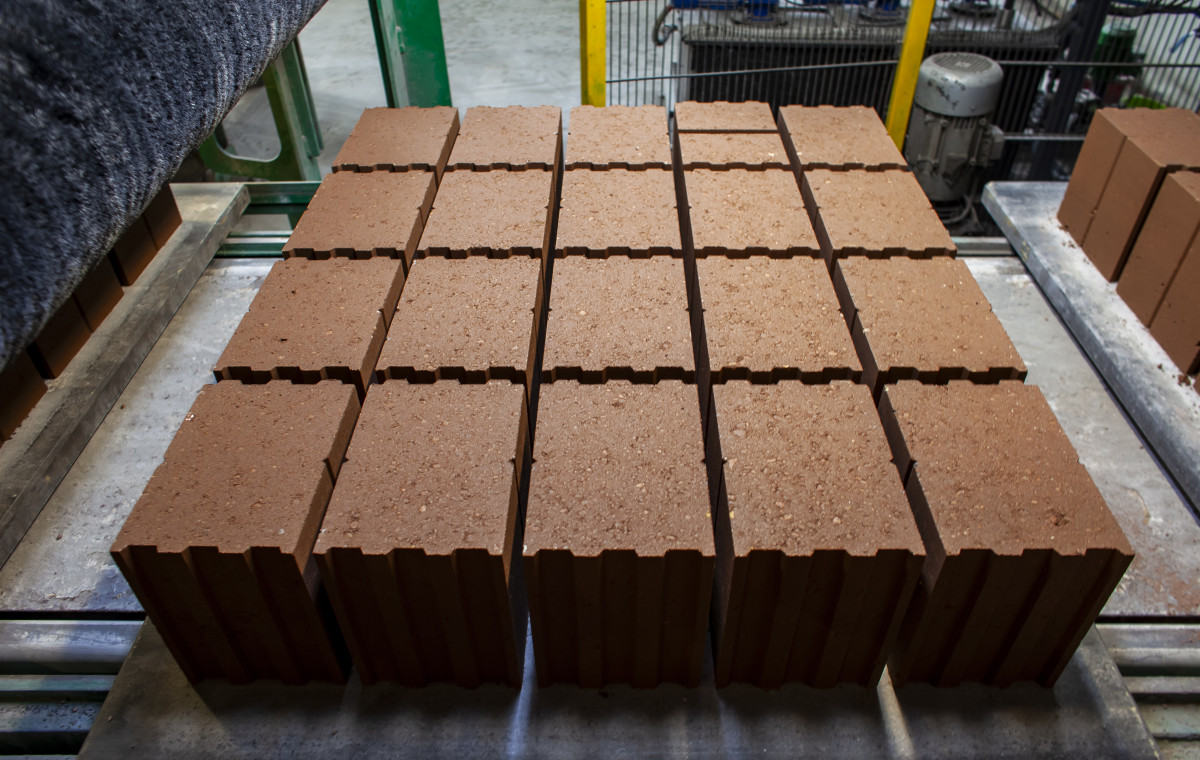 Nowe przepisy dotyczące akustyki w budownictwie  a innowacyjne rozwiązania ceramiczne. Poznaj Porotherm Sono 18