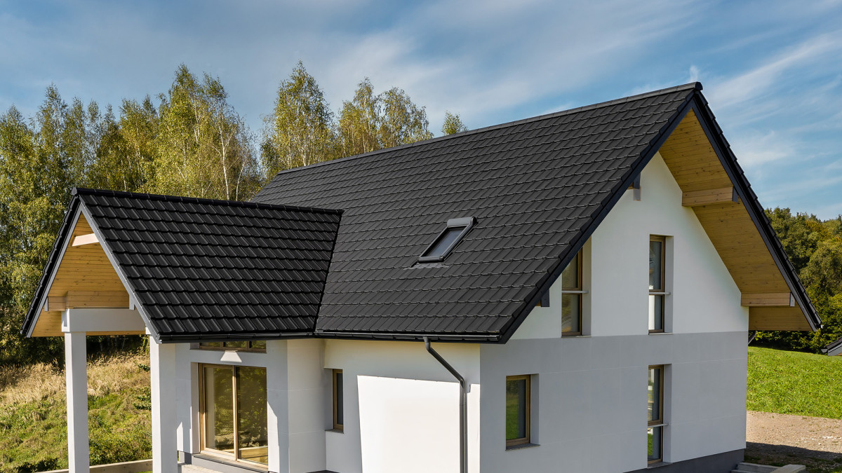 Jak dachówki półpłaskie zmieniają oblicze nowoczesnego dachu