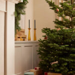 E355_491639_Sonos_Holiday_HOLIDAY_VIGNETTE_PRIMA_0647_v01_HR (1)