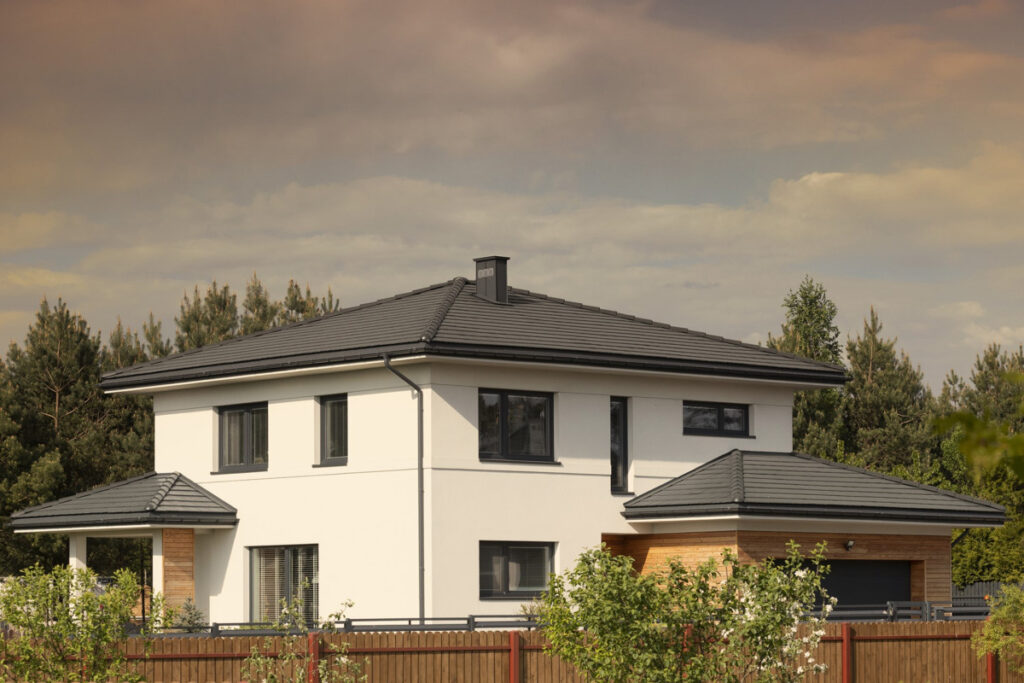 Dachówka betonowa Braas Teviva, kolor grafitowy