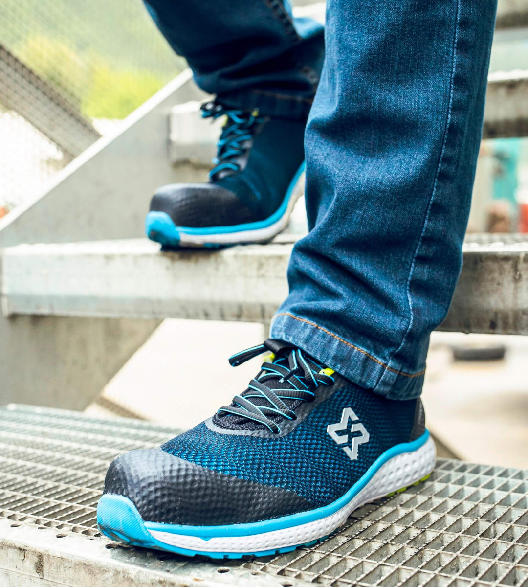 Obuwie ochronne – jak wybrać odpowiednie buty do pracy?