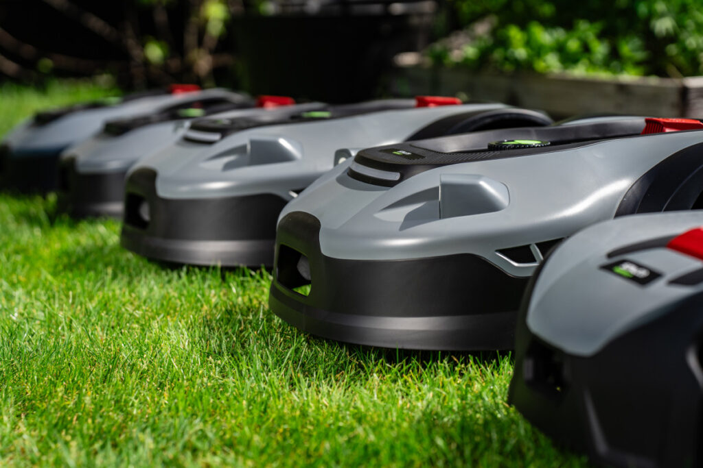 roboty_koszace_ogrod_nowoczesny_maj_2024_fullsize_25