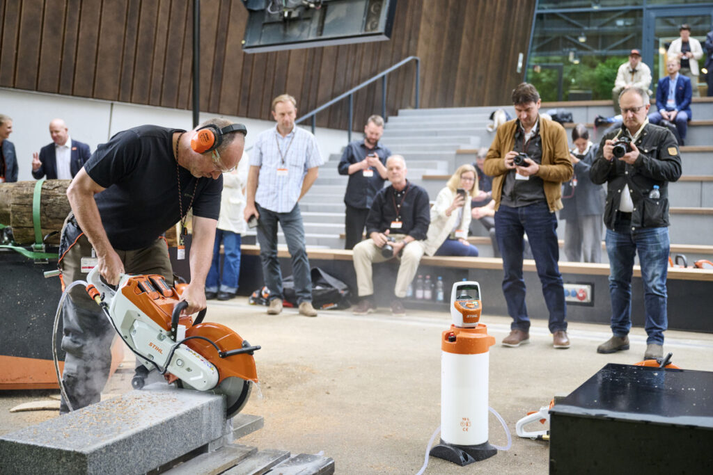 139249_OP250910_1129_EU 