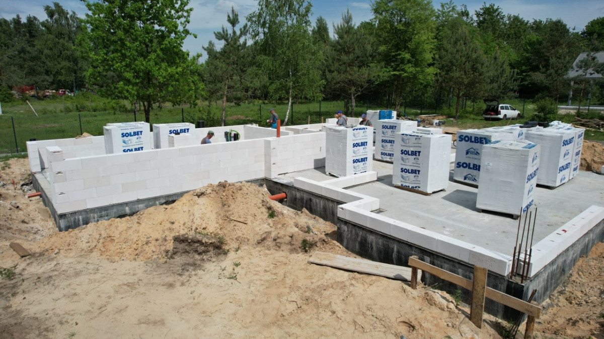 Porowatość, kluczowa cecha autoklawizowanego betonu komórkowego (ABK)